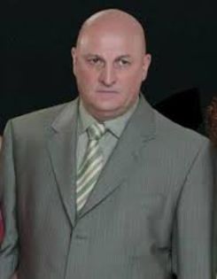 Pai....stii ca baiatul nostru intr-un timp se droga?
