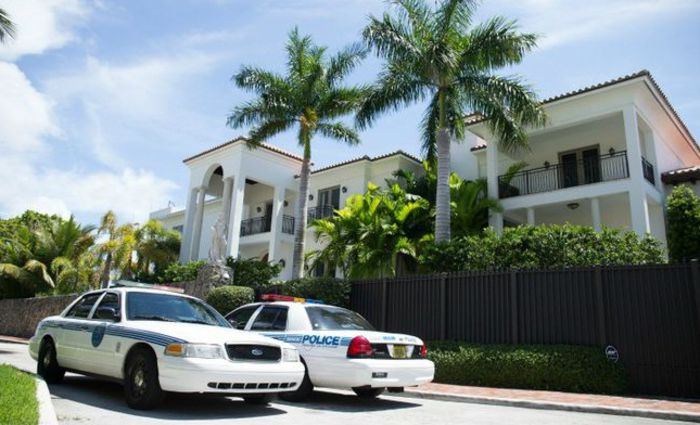 ~ la sectia de politie ~