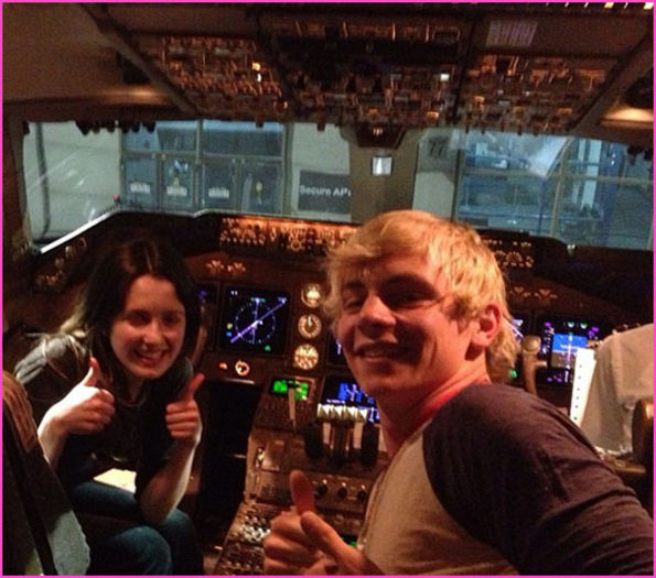 Ross-Lynch-Laura-Marano-Back-From-Australia