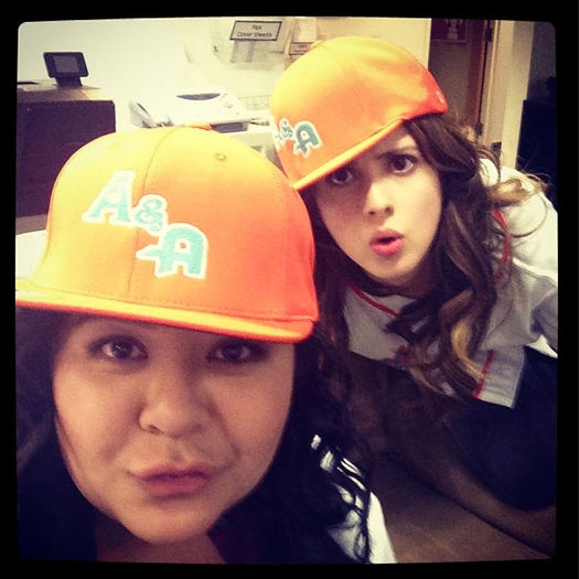 laura-marano-raini-rodriguez-austin-and-ally-set-sept-20-2013-1