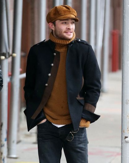 Ed Westwick Ed Westwick Catches Cab UO0rSQriB_ox