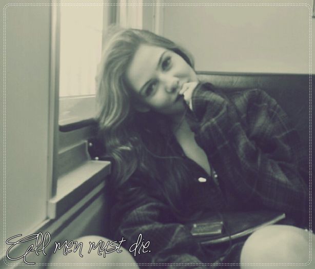 ×ᶠᶸᶜᵏᵧₒᵤ ☠ ¦ hai nu mai fii aşa supărat, soarele meu. =)) ¤îl pupă¤ te ajut? #fane