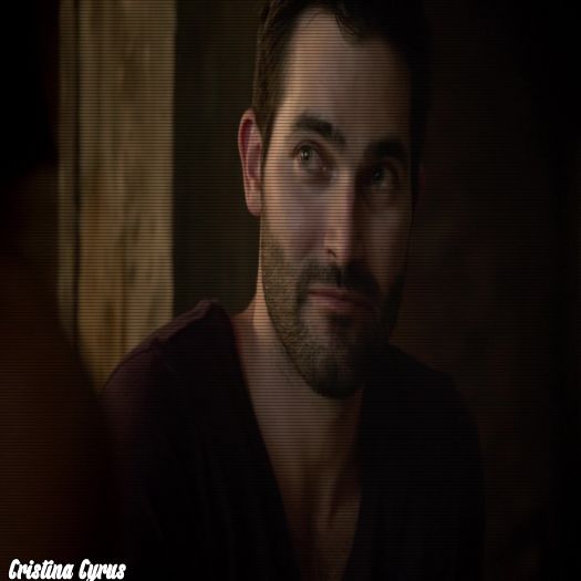 ➹❛ЯΛÐłØΛϾTłVƐ❜☂ Băbătâiule. #Stefan ; *hug back* My beta :X #Erica - here - episode 37 - done