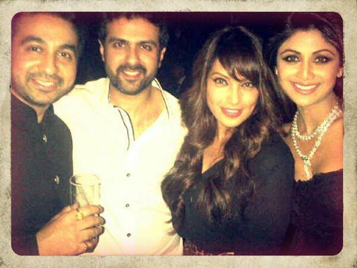 644465_10151949577148812_1554975851_n - Bipasha Basu