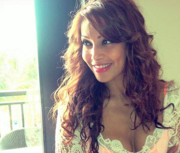 1901129_10152244898143812_133478131_n - Bipasha Basu
