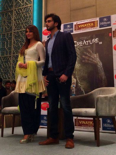 10390059_10152729069043812_1419754874686317856_n - Bipasha Basu