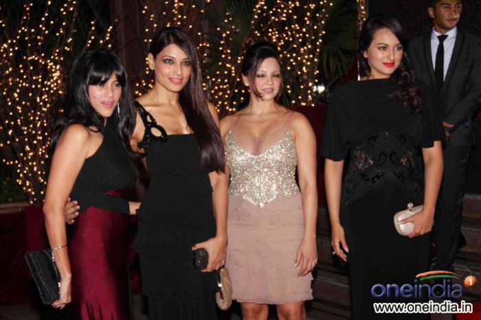 karan-johar-birthday-bash-2012_133818585814 - Bipasha Basu