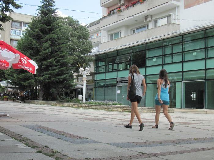 Orasul Cavarna, pe strada - 2013 1