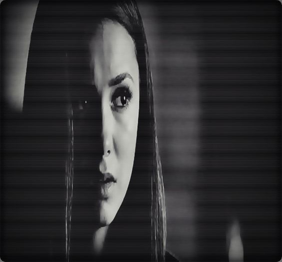 ;_ Sunt #Elena bo;;ule... [il impinge] Si pastreaza distanta...#klaus[=)))) + Ce faceti?...#all - here - episode 38 - done