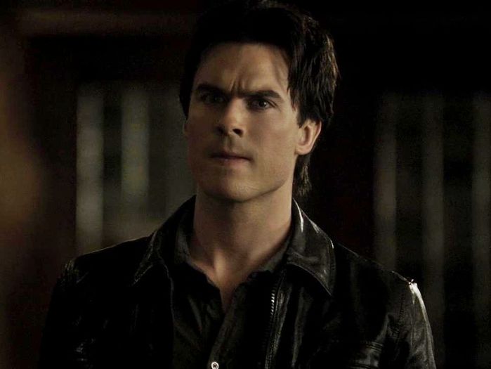 HEY!! Imi datorezi un scaun -_- =)) - episodul 04