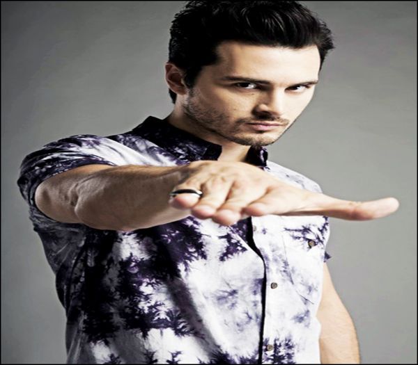 ✿ - Iti vine perfect! Arati ca o printesa*o ia de mana si o invarte* Inca o pirueta. - here - episode 38 - done