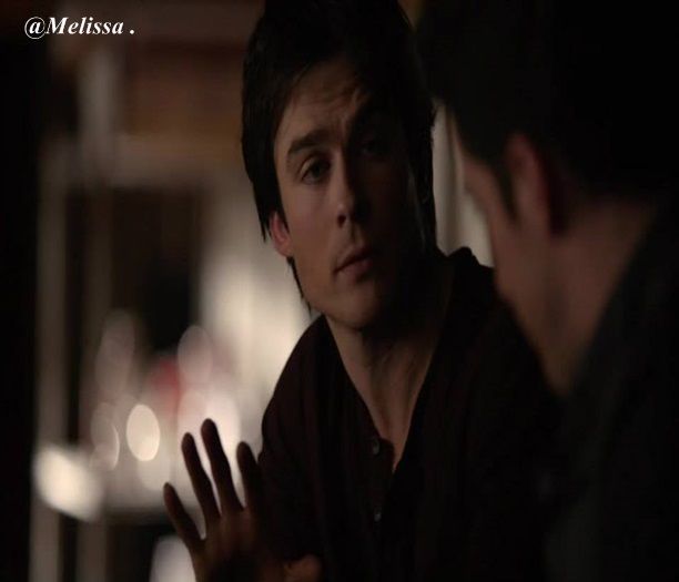 - Nimeni nu e mai bine ca noi decat Stefan cu sticla :)) :*.#Intorc capul si ma saruti;p