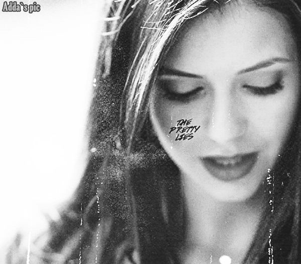 》clk *o bufneste rasul vazandu-i unghiile*#Stefan Mercii ;x *hug si isi; vantura mainile sa se usuce oja*=))))#Bonnie.
