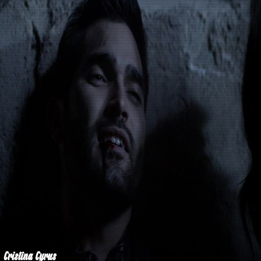 ➹❛ЯΛÐłØΛϾTłVƐ❜☂ Nimeni nu mă iubește în casa asta. *ia o țavă și și-o CL; bagă în burtă*
