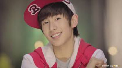  - No Min Woo