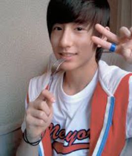  - No Min Woo