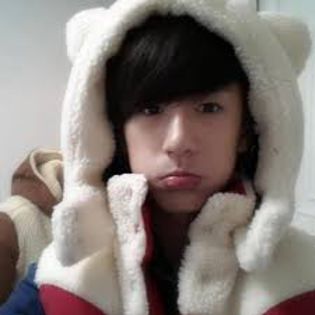  - No Min Woo