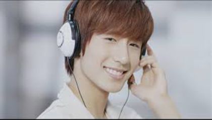  - No Min Woo