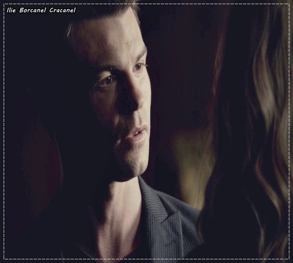 ;; *trage de pumnal si i-l baga in c;;r* TACI ! -_- #Klaus.