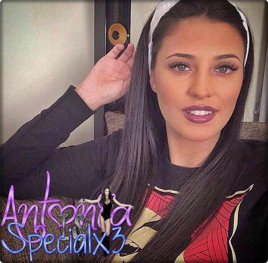 attractiveSELENAxo ♡.