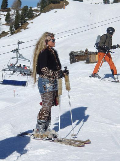 cea mai cool bunica
