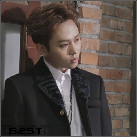 JH| ..Ok. :| ..Yuri e o mincinoasă. Să-i transmiţi. :)) #Yona - ix __ Episodul 085 __ xi