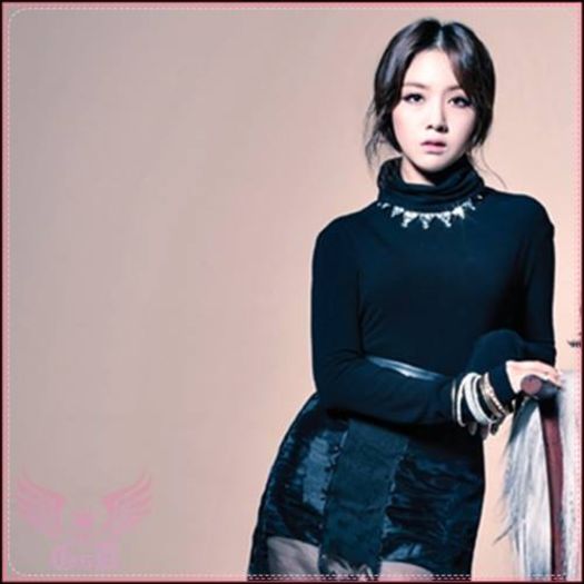 M|. -_- . S-o dea cineva afara, pana n-o dau eu de par !!!! :-L