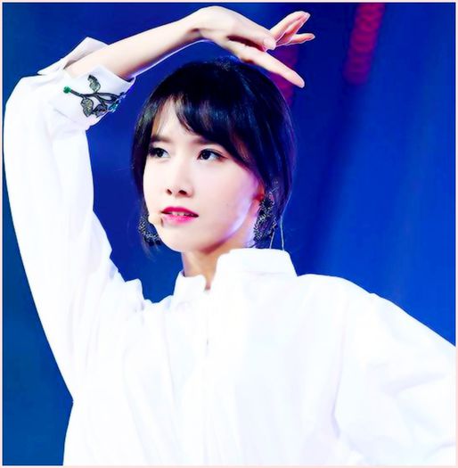 Y. [il cuprinde. =)); danseaza cu el] ..Ly. :* :)) #Lh - ix __ Episodul 085 __ xi