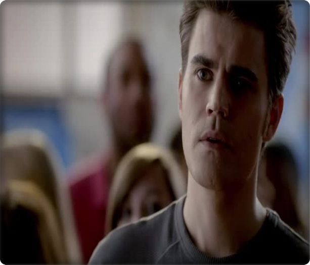 CL *ridica bradul bombanind si cade de beat pe jos,adoarme*; [ noi am iesit somn usor :*:* lma 2015 cand vine la tine cred ca peste 2 ore ]
