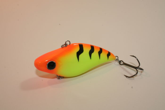 4334 - 7cm lipless 17, 20, 24g