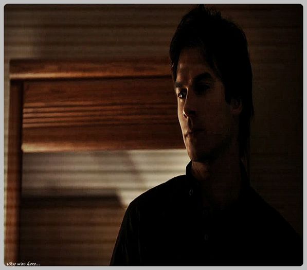 ▬ ❝|intra si o vede cu s^nu in vant;;se holbeaza 2 secunde [cl]; apoi isi pune mana la ochii| Heya #Foxx... Cum te simti?...|ii face cu mana, cealalta mana libera, ca una o tine pe ochii|[=)))))
