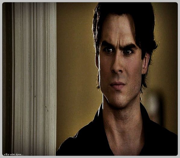 ▬ ❝|se uita la #Adda cateva secunde si vorbeste brusc| Va las ca intre femei...[cl]; Mie spitalele nu`mi fac bine... |iese din salon si pleaca afara in curtea spitalului|
