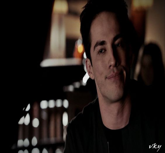 ▬ ❝O imbratisare o sa te ajute mai mult?..|deschide bratele larg|[=)))