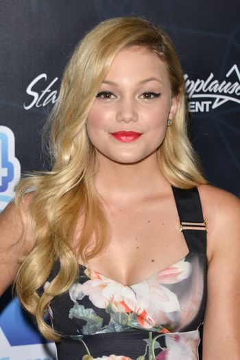 olivia-holt-at-industry-dance-awards-in-hollywood_14