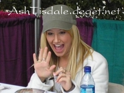 2dch5jl - Ashley Tisdale