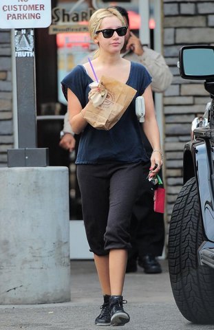 n2ls9d - Ashley Tisdale