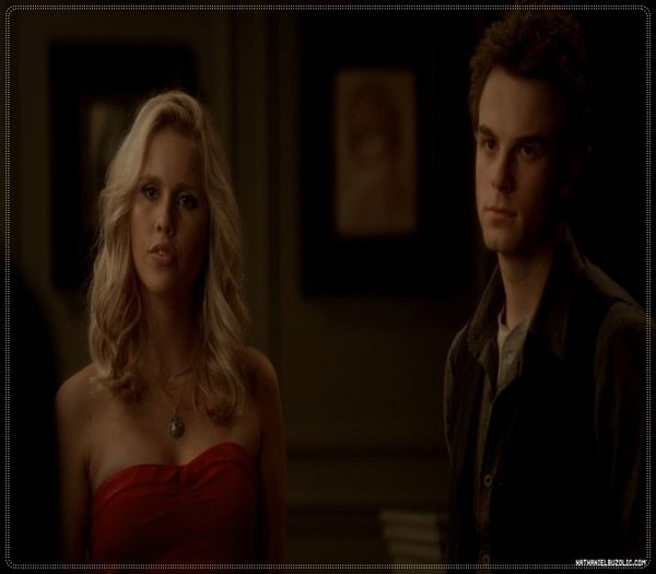 ;; clk Daca o tii la gheata se face mica...deci da, armura sa fie #Tyler=)))))))); Si inca n-ai vazut nimic...;;) *da din gene* #Bonnie=)))))))
