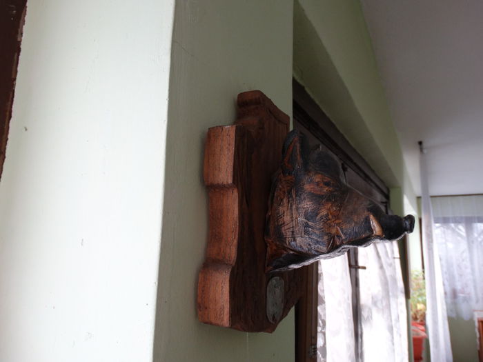 Sculptat lemn de tei, colorat cu carbune