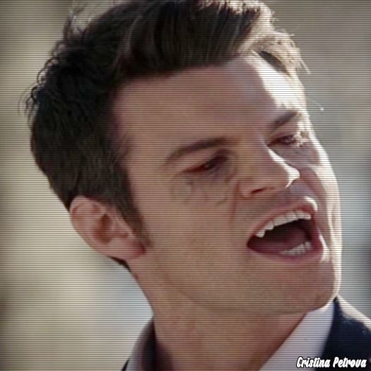 ➹❛ЯΛÐłØΛϾTłVƐ❜☂ *se uită iar în oglindă și devine ip* UNDE SUNT COLȚII MEI CL; FRUMUȘEI :(((((((( ; Păi da ști, trebuie să vină din tine !!! Lasă chiloții. #New-Derek ; NU VREI SĂ DEVI ȘI TU CV ? #Davina
