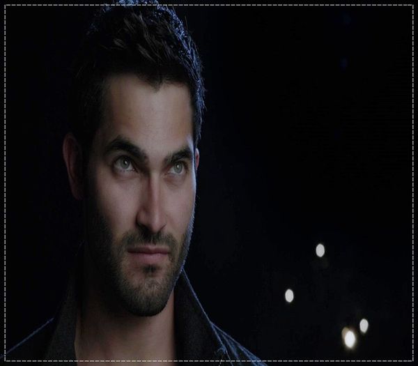 ɪʟɪᴇ - clk Bai nu mai da in femei, eu niciodata nu am dat in ele, imi strici reputatia :( =)))); #New-Ilie. Oh, Fane, salut *canta la vioara* Acompaniza-ma=))))))#Fane.
