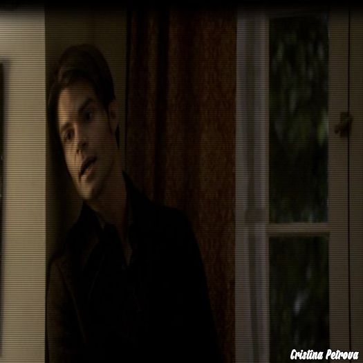 ➹❛ЯΛÐłØΛϾTłVƐ❜☂ *iese afară* Nu pui așa ceva în mașina mea. CL; *bagă niște nicki minaj și face twerk pe capotă*
