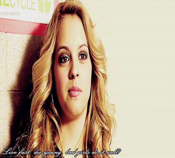 》Oh, ca sa-i inveti si pe ei sa ma bata dupa.... Nu fac copii cu barbati care nu ma iubesc :) =)))) 