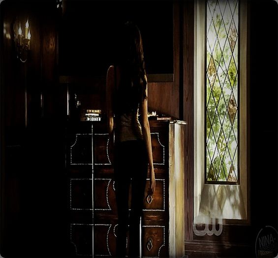 - Ti`o arde #Katerina, nu`i nevoie so fac eu...#ilie[pleaca in camera ei su;;;and din punga(cl); primita mai devreme de la #steff]
