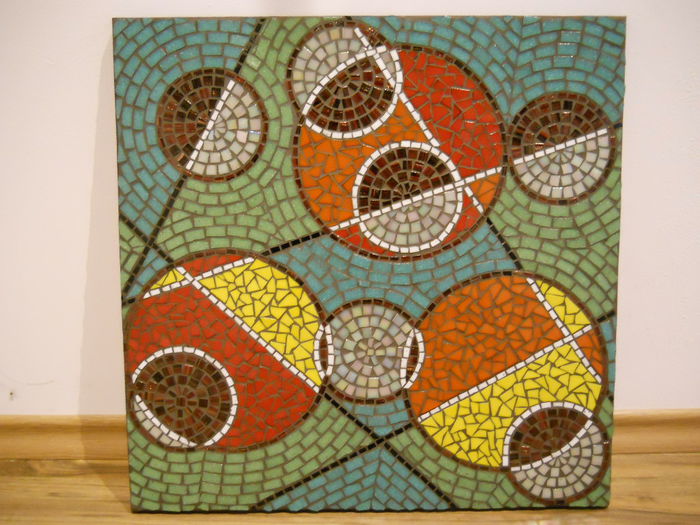 Circles (Cercuri); Mozaic sticla/ceramica, Suport MDF de 16 mm, marime 50x50 cm PRET: 600 LEI
