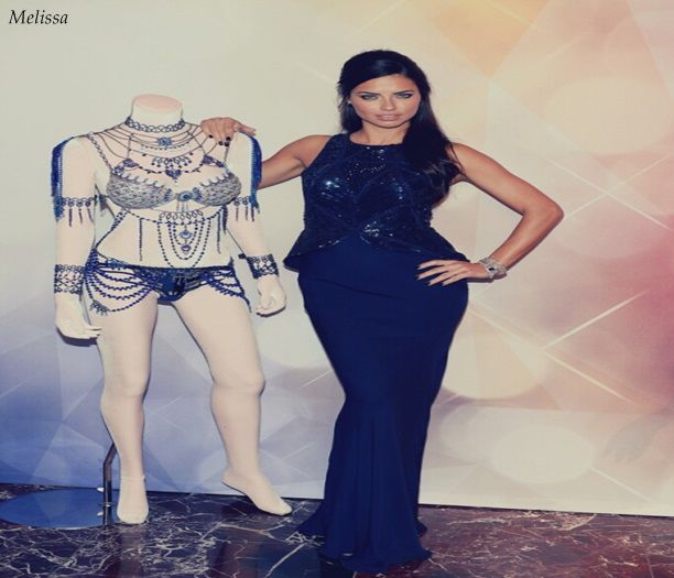 - Ce se aude?:)) Si ce spune despre ea? *ma asez mai bine si imi las capul pe pieptul tau:>*