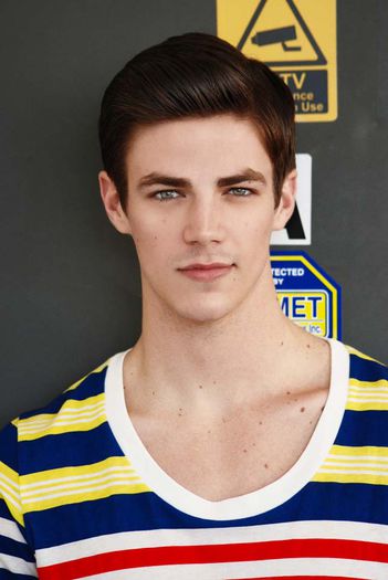 Grant Gustin (2) - Grant Gustin