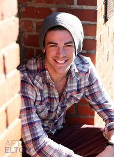 Grant Gustin (3) - Grant Gustin