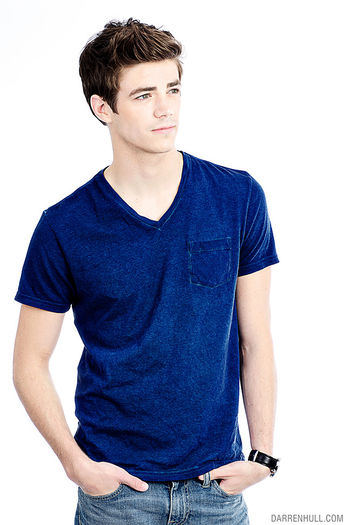 Grant Gustin (8)