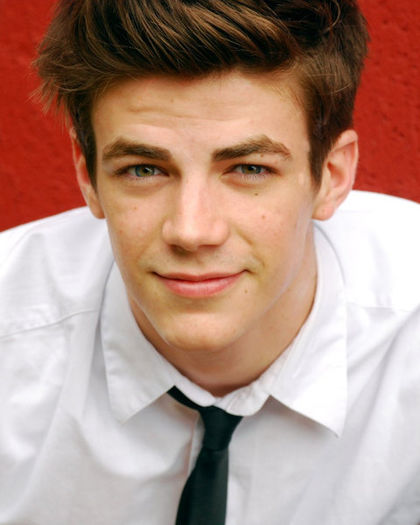 Grant Gustin (12) - Grant Gustin