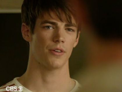 Grant Gustin (15)